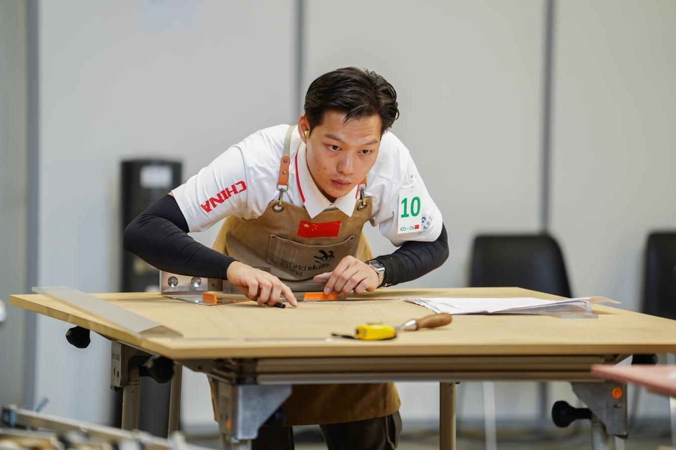 东莞中职毕业生获第47届世界技能大赛金牌！